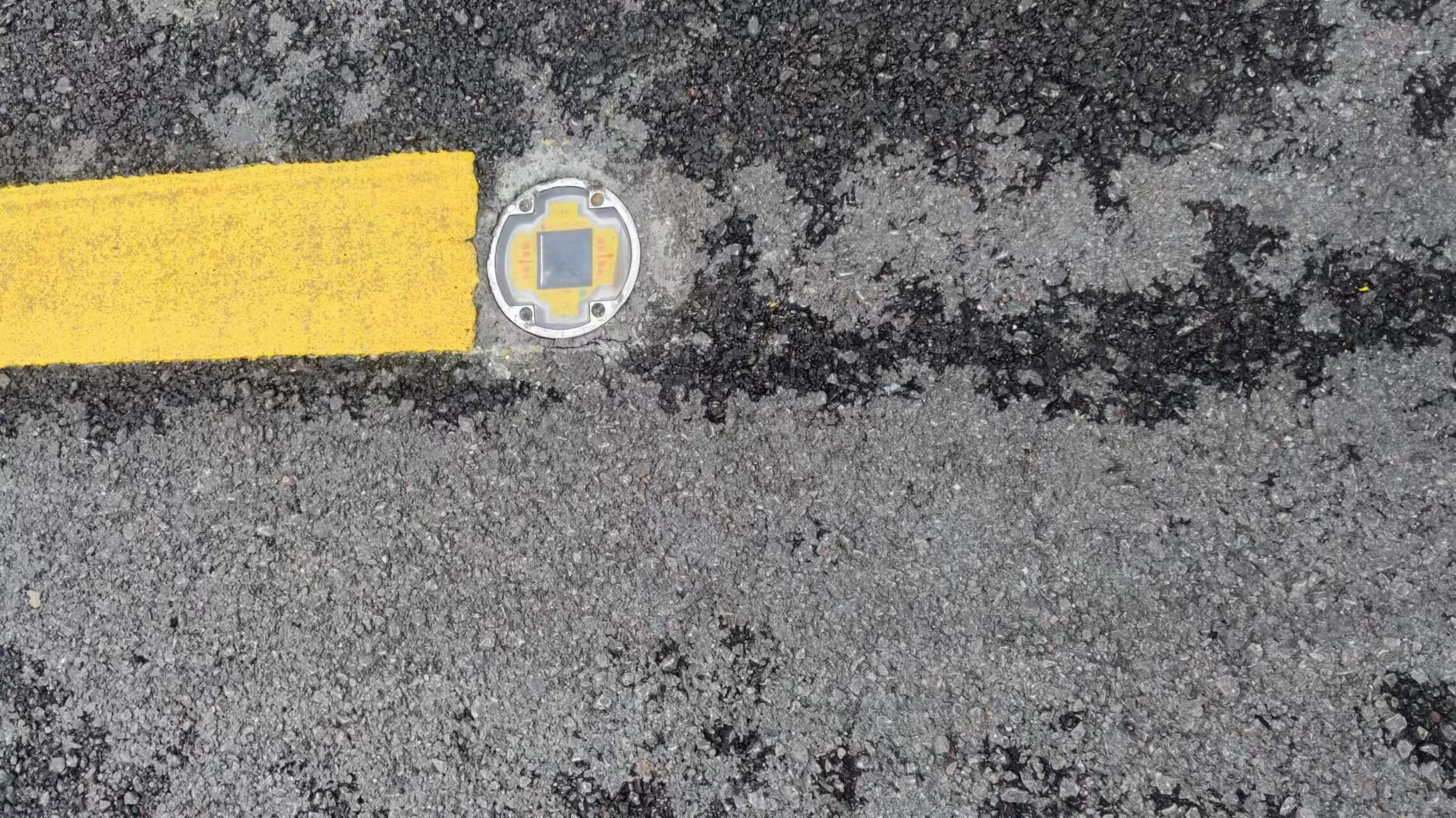 科技 “盾牌” 護(hù)電纜：湖南電力引入深圳特力康地埋電纜防外破警示裝置，告別外破困擾